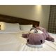 thumbnail image 5 of Almohada de peluche Hofun4U con forma de cocodrilo, 97 cm, color morado, 5 of 9
