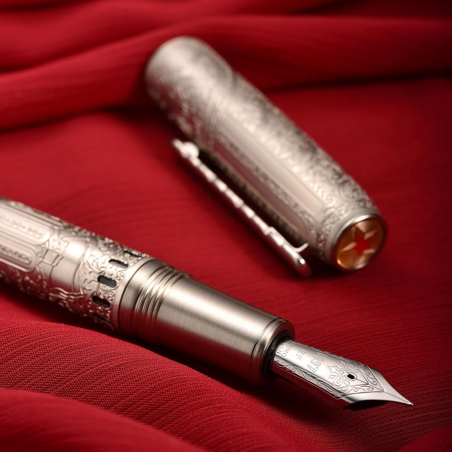 Hongdian 100 Piston Fountain Pen Silver Steel, Iridium Medium Nib Calligraphy Pen, Smooth Writing with Case Set
