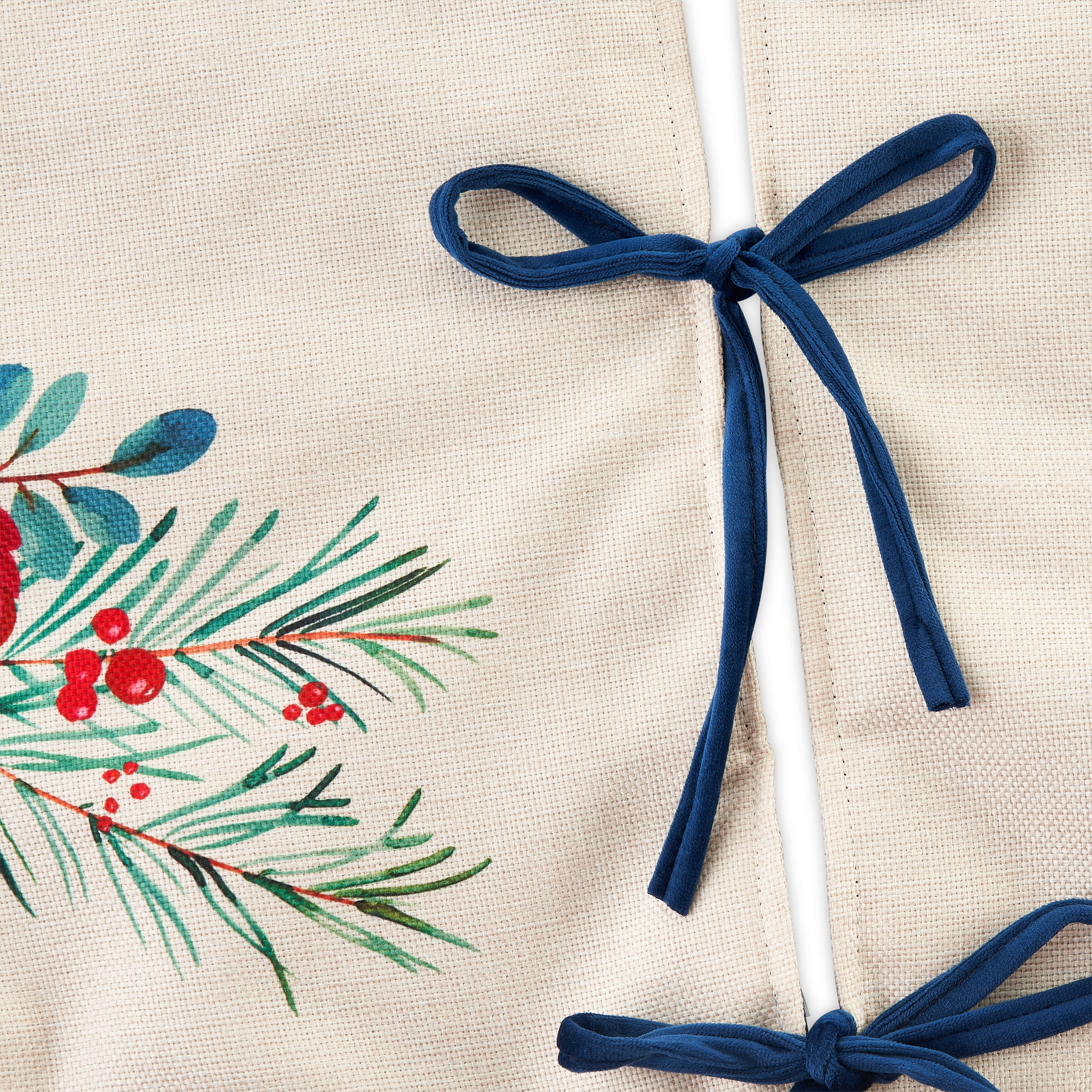 The Pioneer Woman Blue Ruffle & Red Roses Christmas Tree Skirt, 48" - image 2 of 5