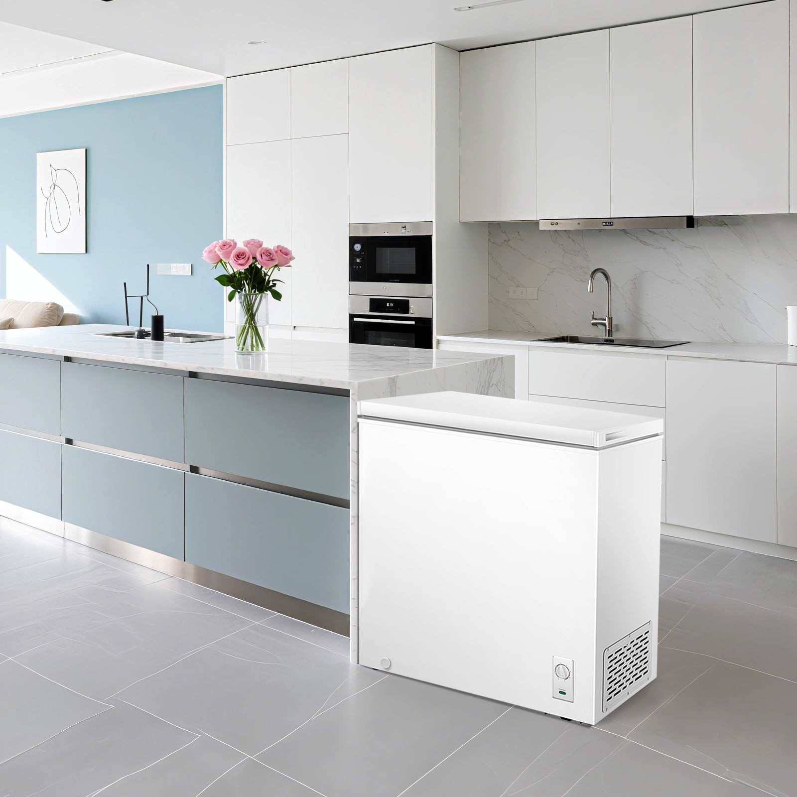 WAA 7.0 Cu.ft Chest Freezer Free Standing Top open Door White