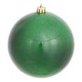 thumbnail image 4 of Adorno colgante Vickerman, bola de esmeralda irrompible de 30 cm, 4 of 6