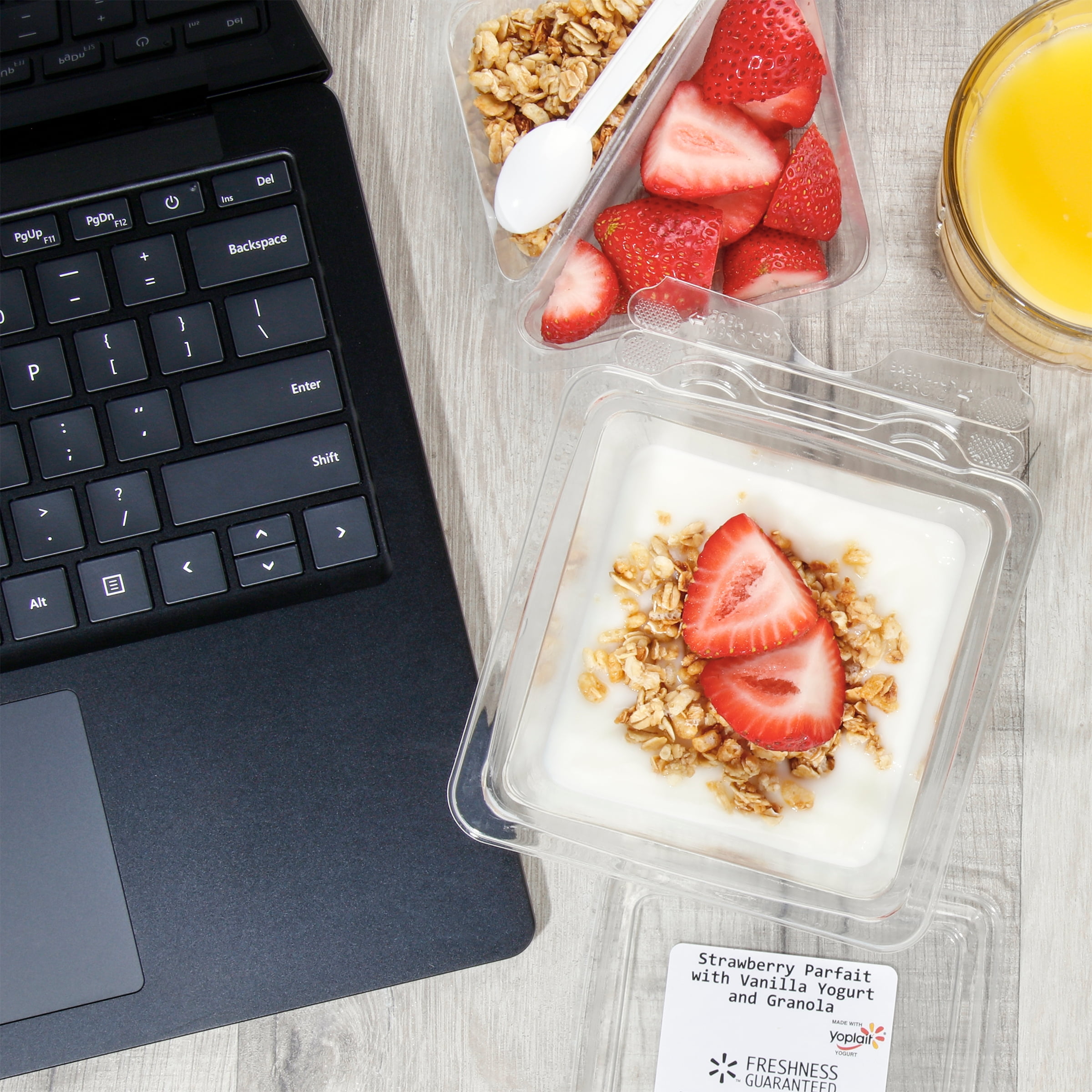 Freshness Guaranteed Strawberry Parfait with Vanilla Yogurt and Granola, 8.5 oz Plastic Tub