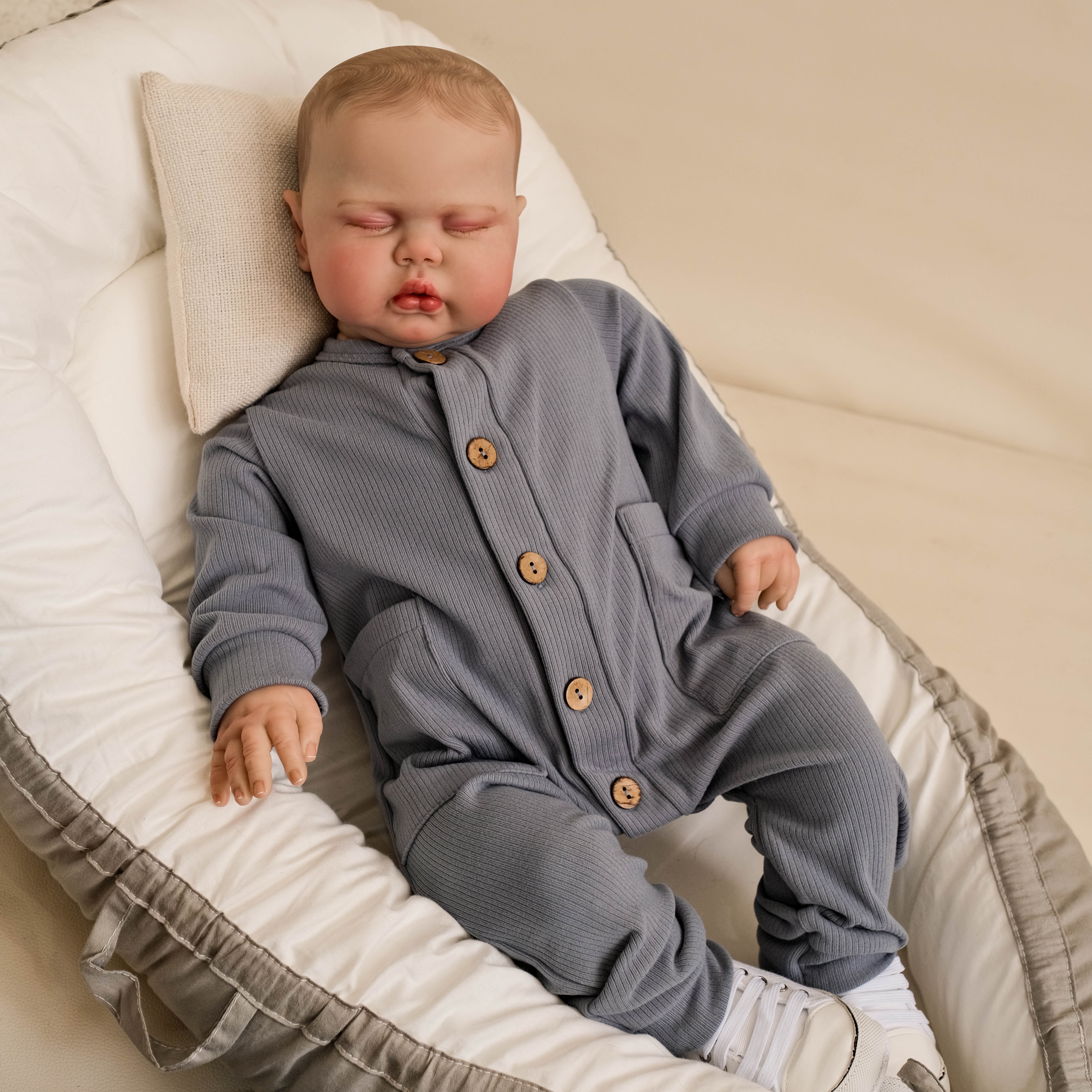 iCradle Lifelike Reborn Baby Dolls 24 inch 58 cm Handmade Realistic Soft Cloth Body Newborn Baby Dolls With Clothes Accessories Kids Age 3+