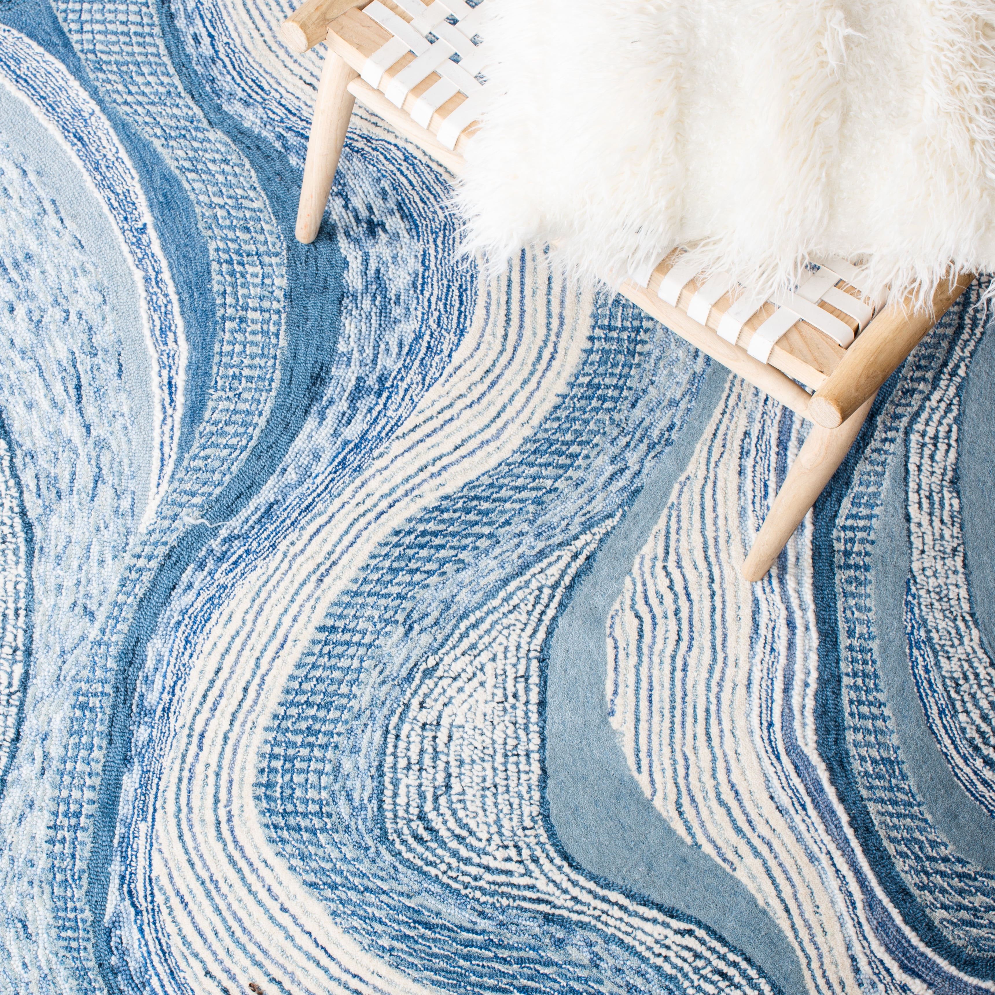 SAFAVIEH Soho Stanice Abstract Area Rug, Blue/Ivory, 8' x 10'