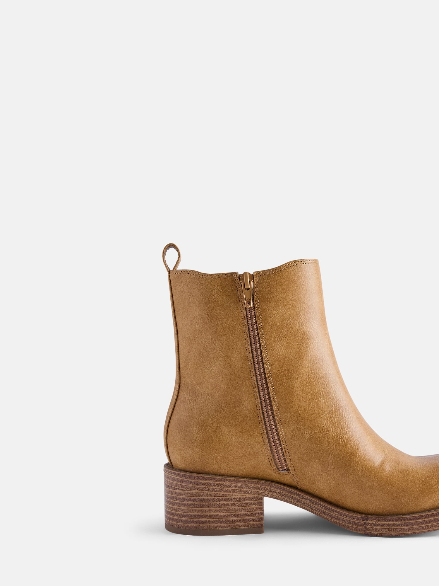 No Boundaries Women's Stitch Chelsea Booties
