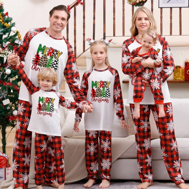 2023 New Family Christmas Matching Clothes Adult Kids Cartoon Cute Pajamas Set Casual Loose 2 Pieces Sleepwear Xmas Look Outfits