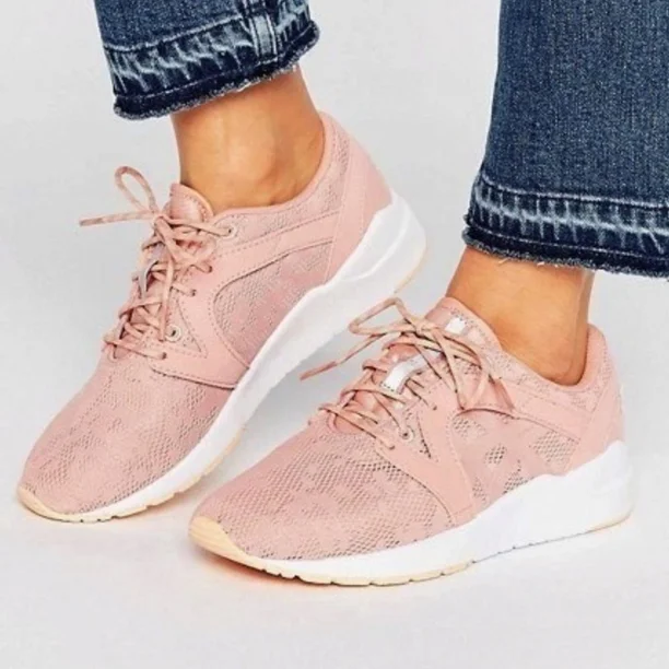 Asics Mesh Gel-Lyte Komachi Trainers In Pink size 7.5 H750N