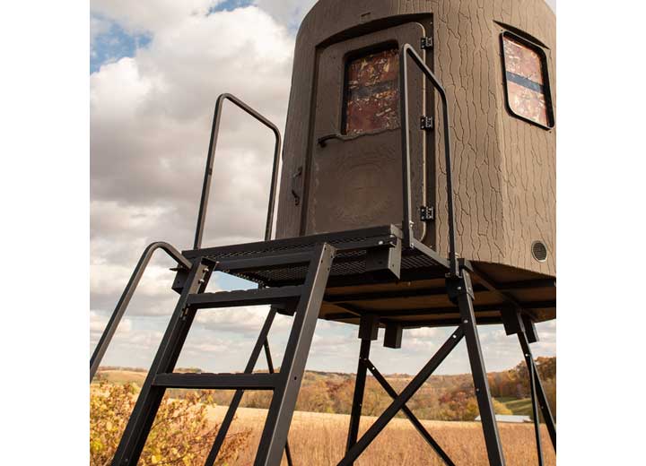 Banks Outdoors Deck Plate with Handrails, Heavy Duty Hunting Blind Accessory, 43” x 28”