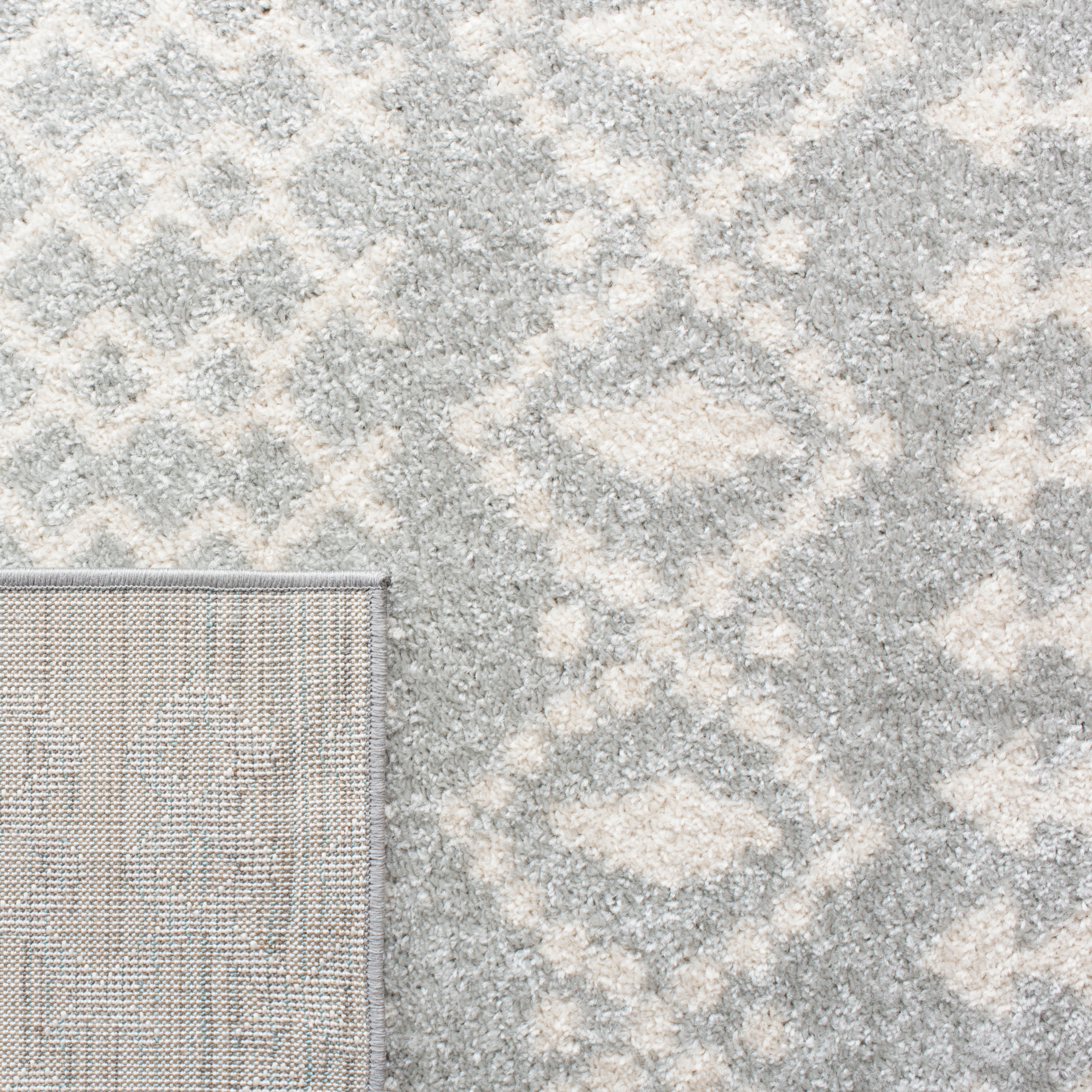 SAFAVIEH Tulum Herbert Oriental Area Rug, Light Grey/Ivory, 6'7" x 6'7" Round