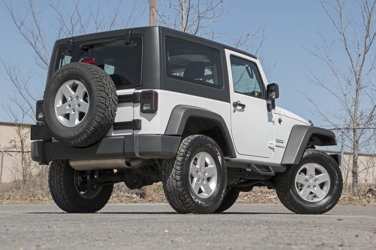 Rough Country 3.25" Lift Kit for 2007-2018 Jeep Wrangler JK | 2-Door - 67640