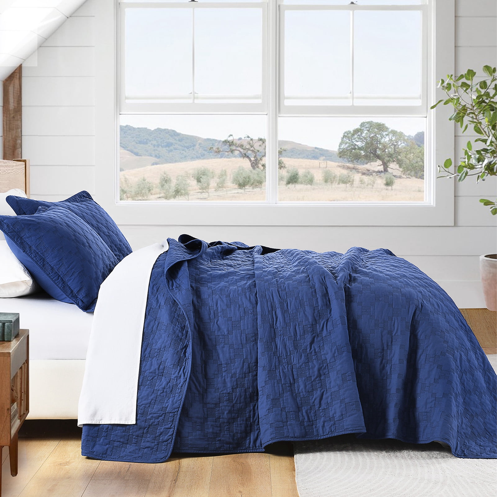 PANGUSHAN 100% Cotton Quilt King Size, Navy Blue King Quilt Bedding Set Embroidery Quilted Bedspreads, Lightweight Comforter for King Bed, All Season, 3 Pieces