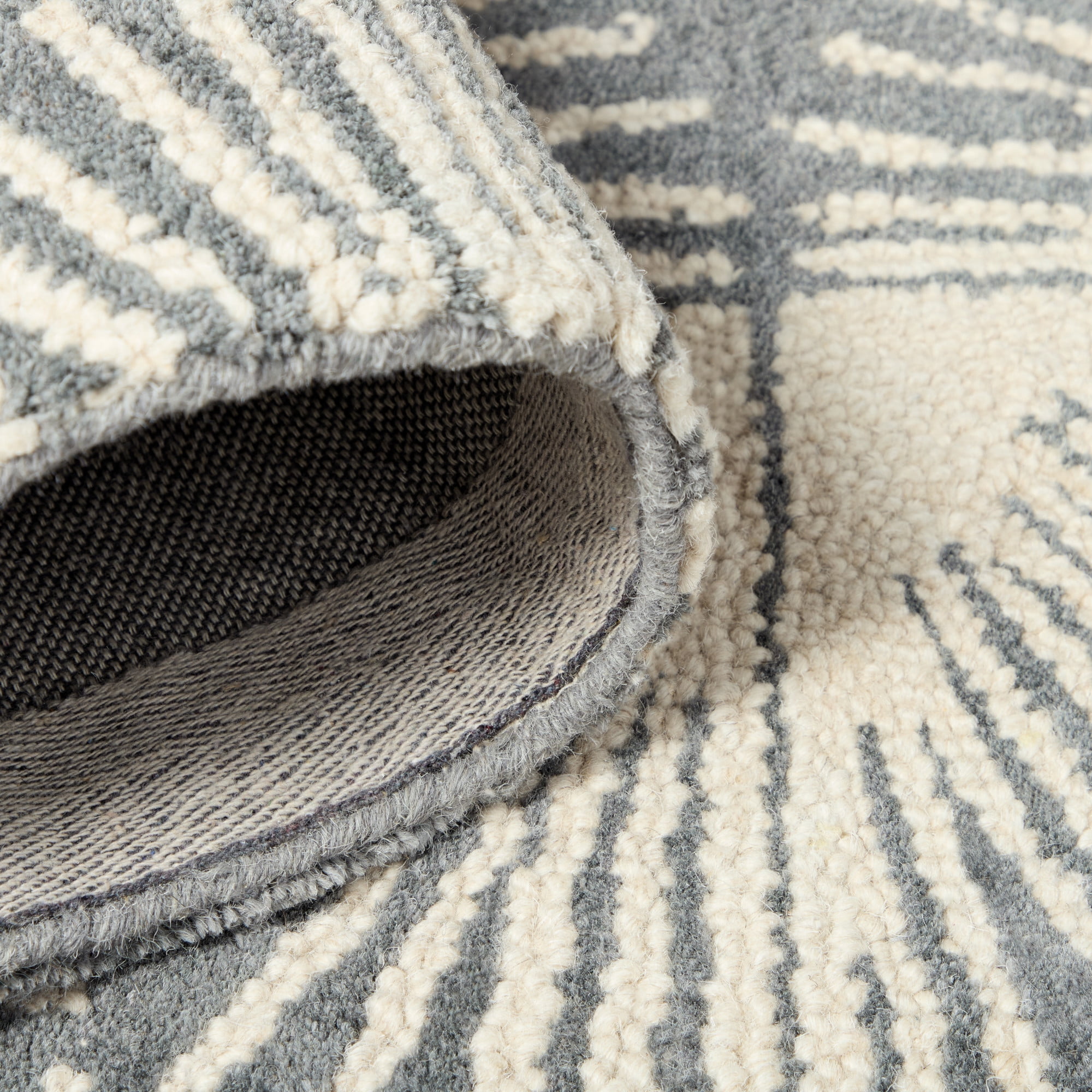 NICOLE MILLER NEW YORK Kendall Slinky Geo Handcrafted Runner Area Rug, 100% Wool Rug, Grey, 2'5"x7"