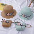thumbnail image 4 of Conjunto de 2 piezas de gorro para el sol Sonducket para niñas con protección para el cuello verde, 4 of 6