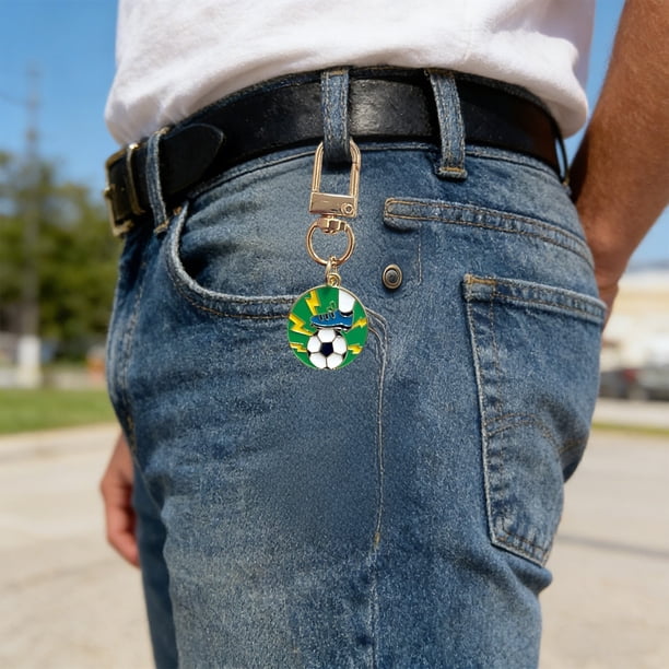 Llavero metálico de recuerdo periférico de fútbol, colgante para bolso de coche, adorno de metal