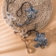 thumbnail image 5 of Colgante de cristal con forma de flor para decoración del hogar, jardín, coche, arcoíris, 5 of 5