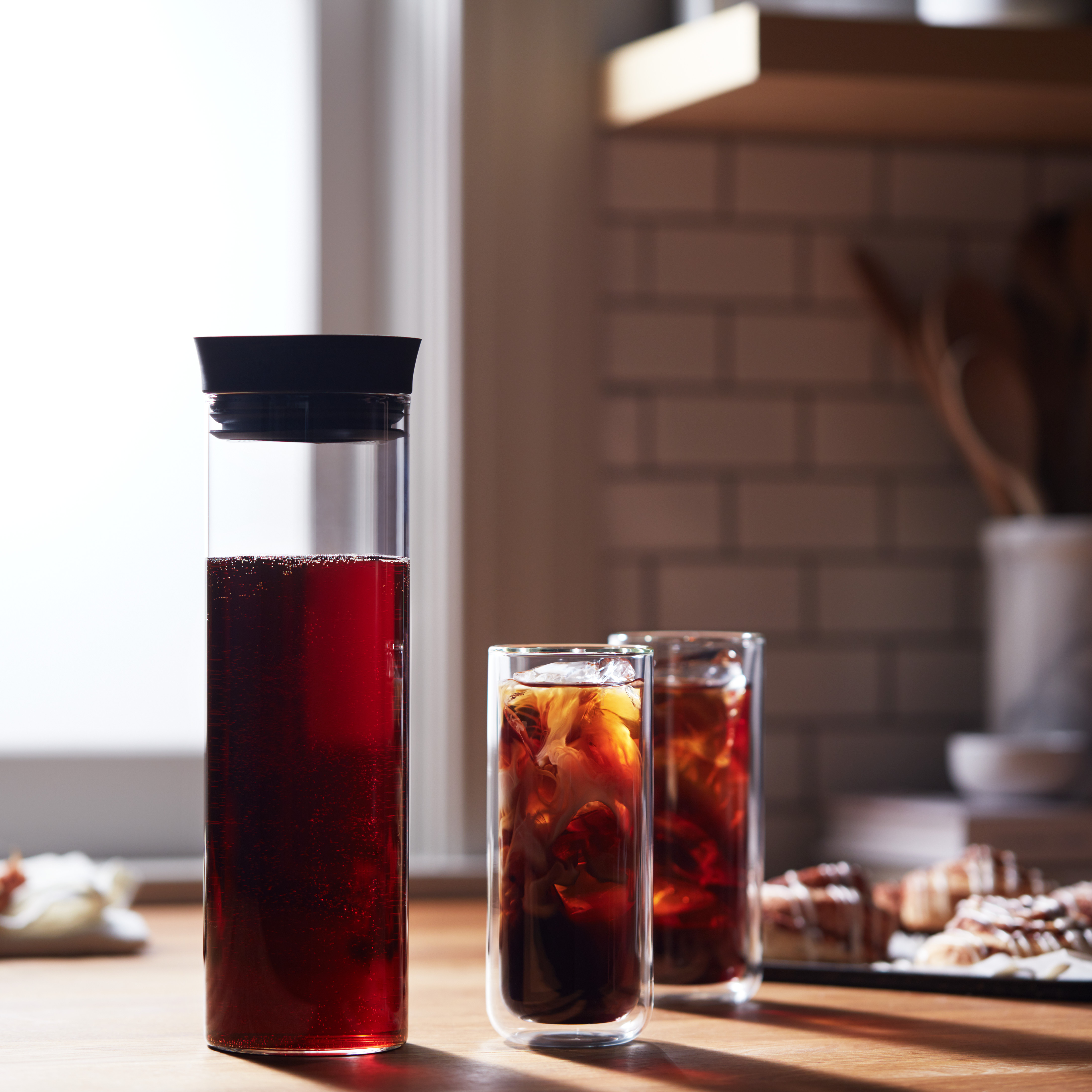 VIVA Scandinavia Minima Cold Brew Carafe with 2 Tall Classic Double