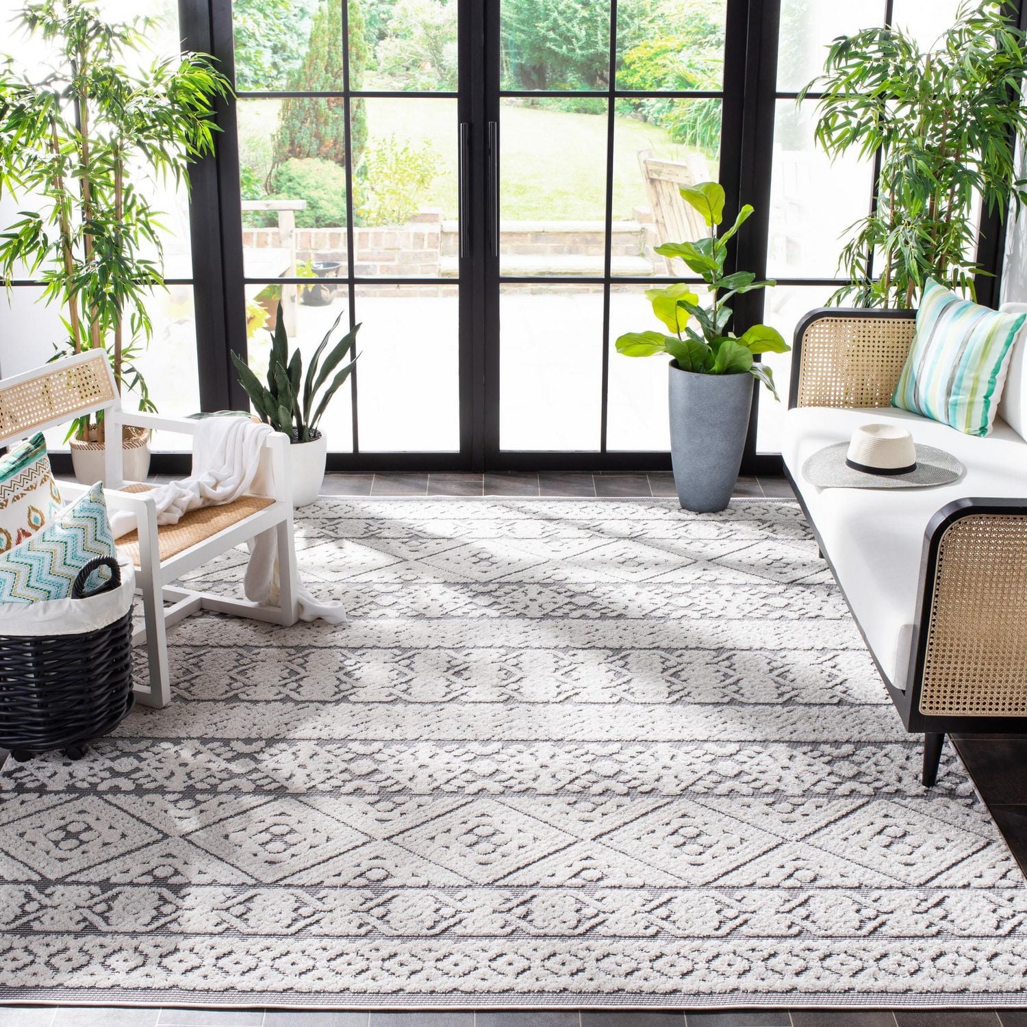 SAFAVIEH Cabana Allycia Geometric Indoor/Outdoor Area Rug