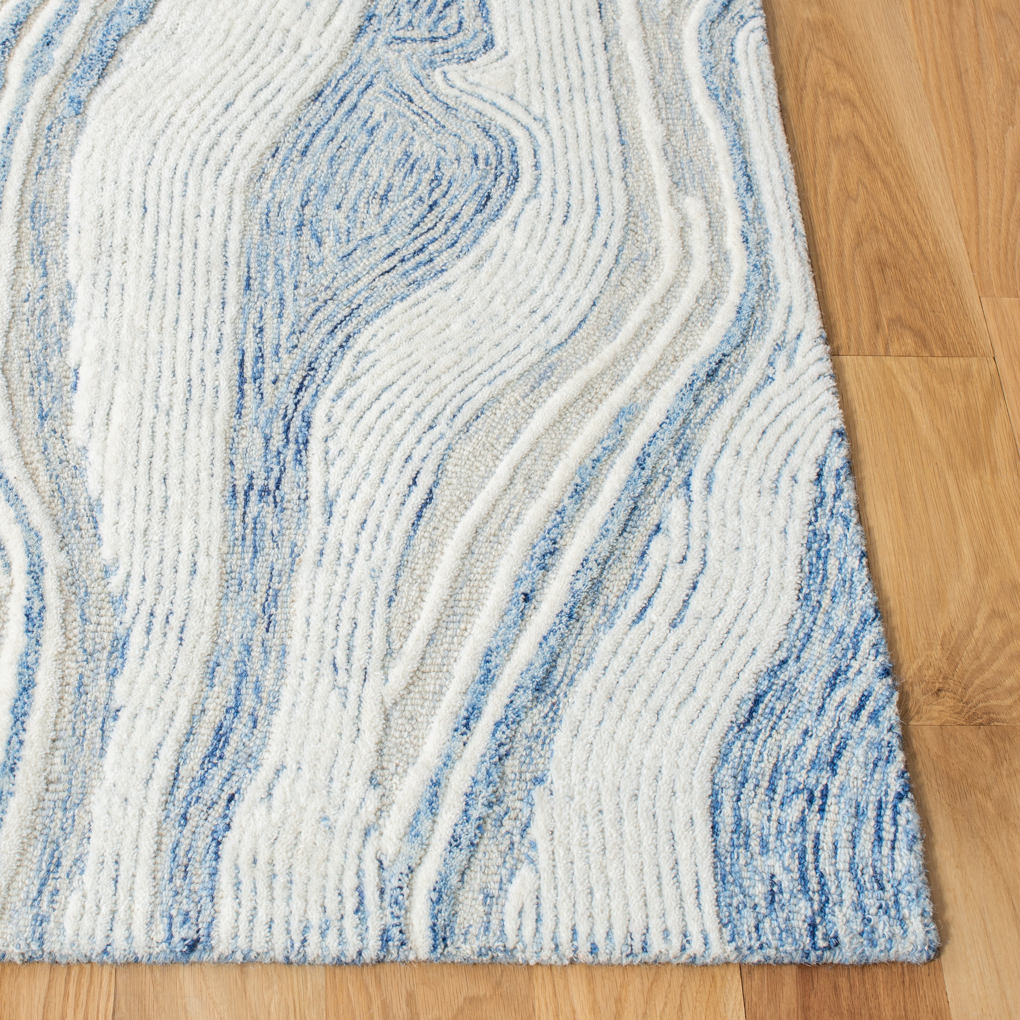 SAFAVIEH Fifth Avenue Deangelo Abstract Area Rug, Blue/Ivory, 6' x 6' Square