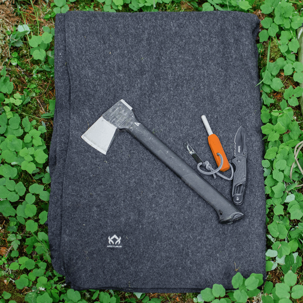 Arcturus Military Wool Blanket - 4.5 lbs, Warm, Thick, Washable, Large 64" x 88" - Great for Camping, Outdoors, Sporting Events, and Survival Kits (Charcoal)