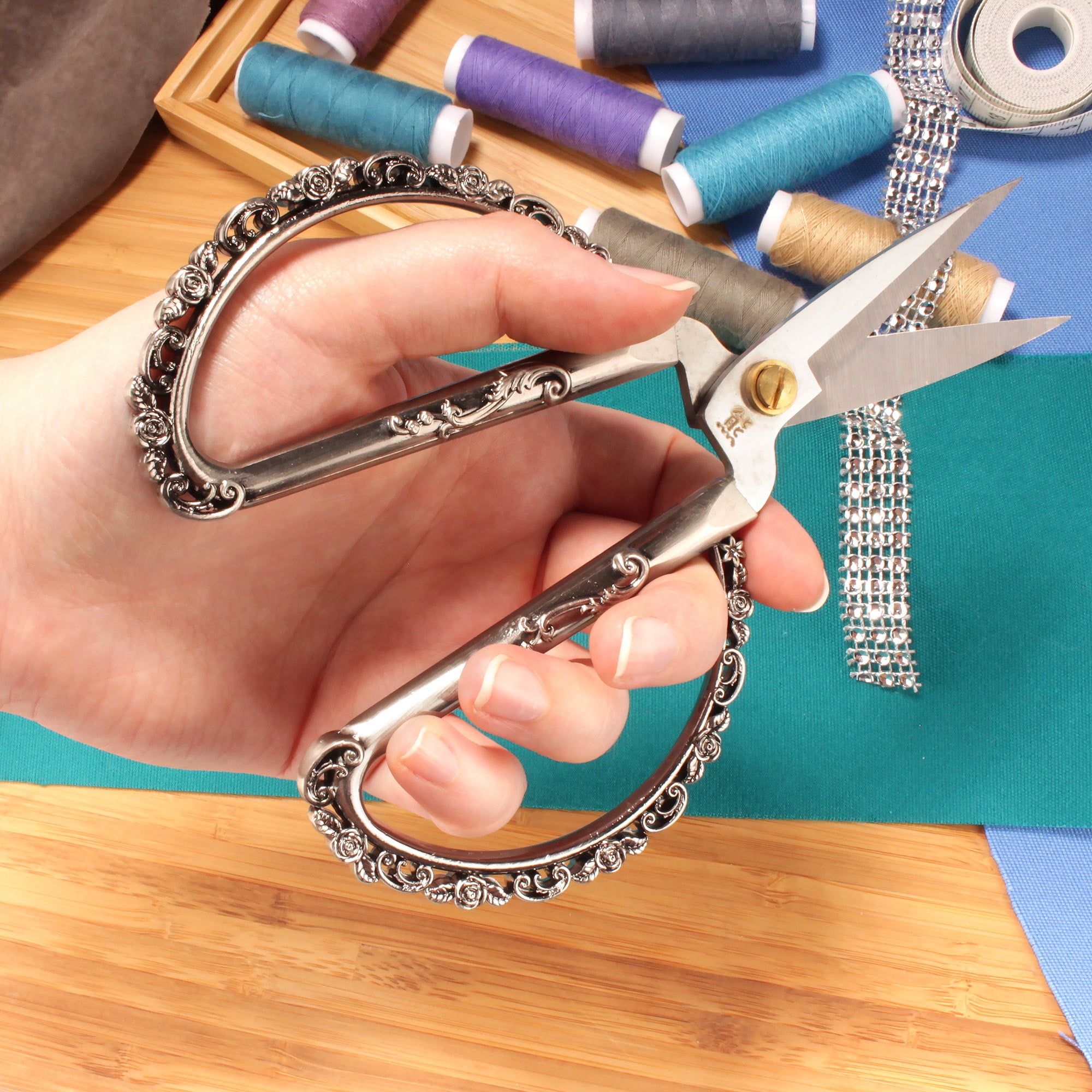 JubileeYarn Delicate Rose Embroidery Scissors - Gunmetal - 30 Scissors
