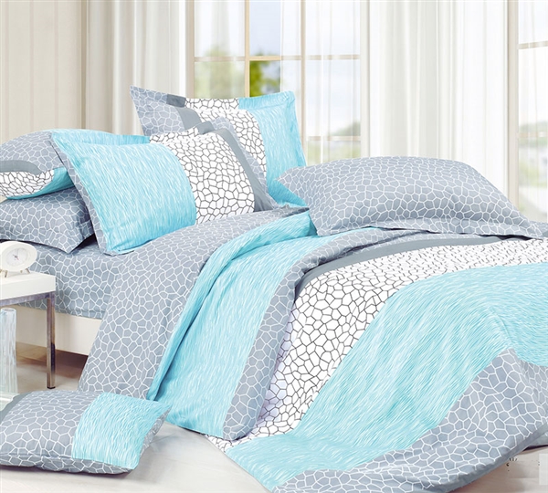 Dove Aqua Comforter