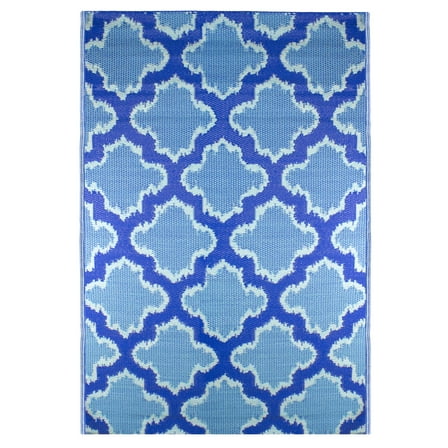 Northlight 4' x 6' Blue Quatrefoil Rectangular Outdoor Area Rug