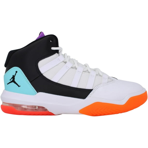 Jordan max aura on sale black grade school