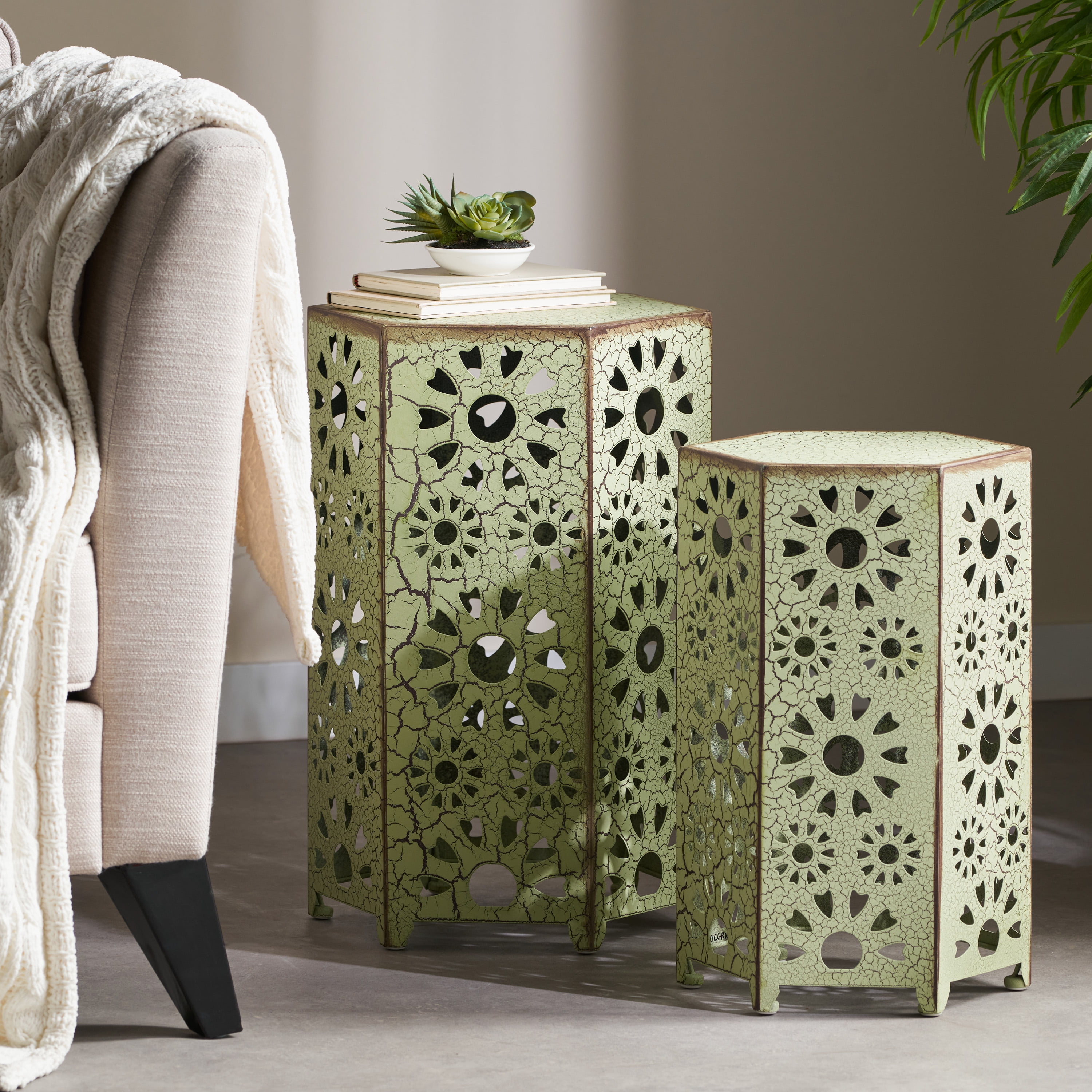 Outdoor Hollow Out Side Table Set of 2, Iron Craft Accent Tables for Patio Garden, Crackle Green