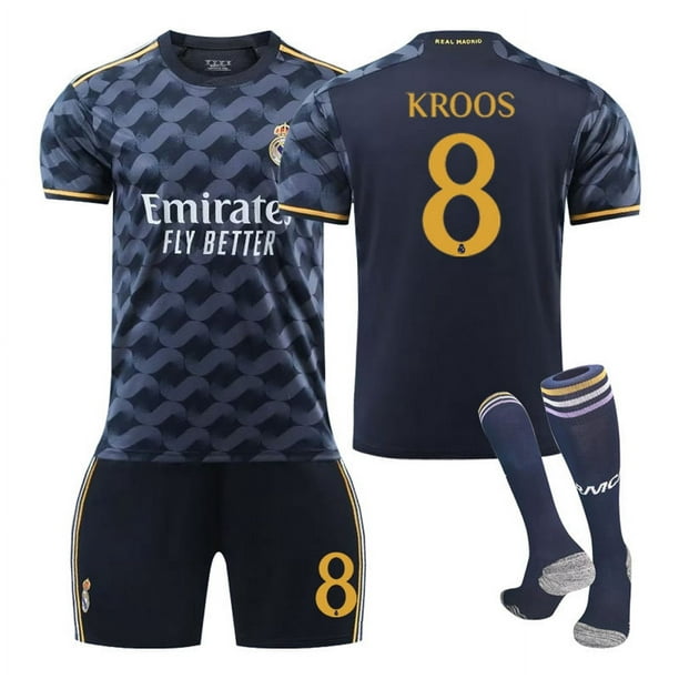 Nuevo conjunto de camiseta de fútbol de visitante del Real Madrid - # 8 con calcetines XS