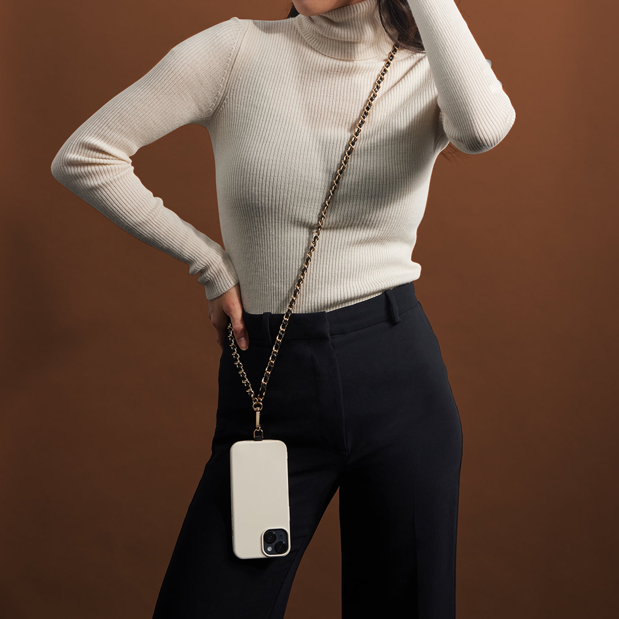 Artikl Vegan Leather & Metal Chain Crossbody Phone Strap - Black & Gold, Black & Gold, Univeral Crossbody Phone Strap