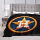 thumbnail image 2 of Manta de forro polar para sofá o cama de los Houston Astros, cálida y acogedora, ligera y mullida para todas las estaciones, para decoración del hogar y exteriores, 40 x 30 pulgadas, 2 of 5
