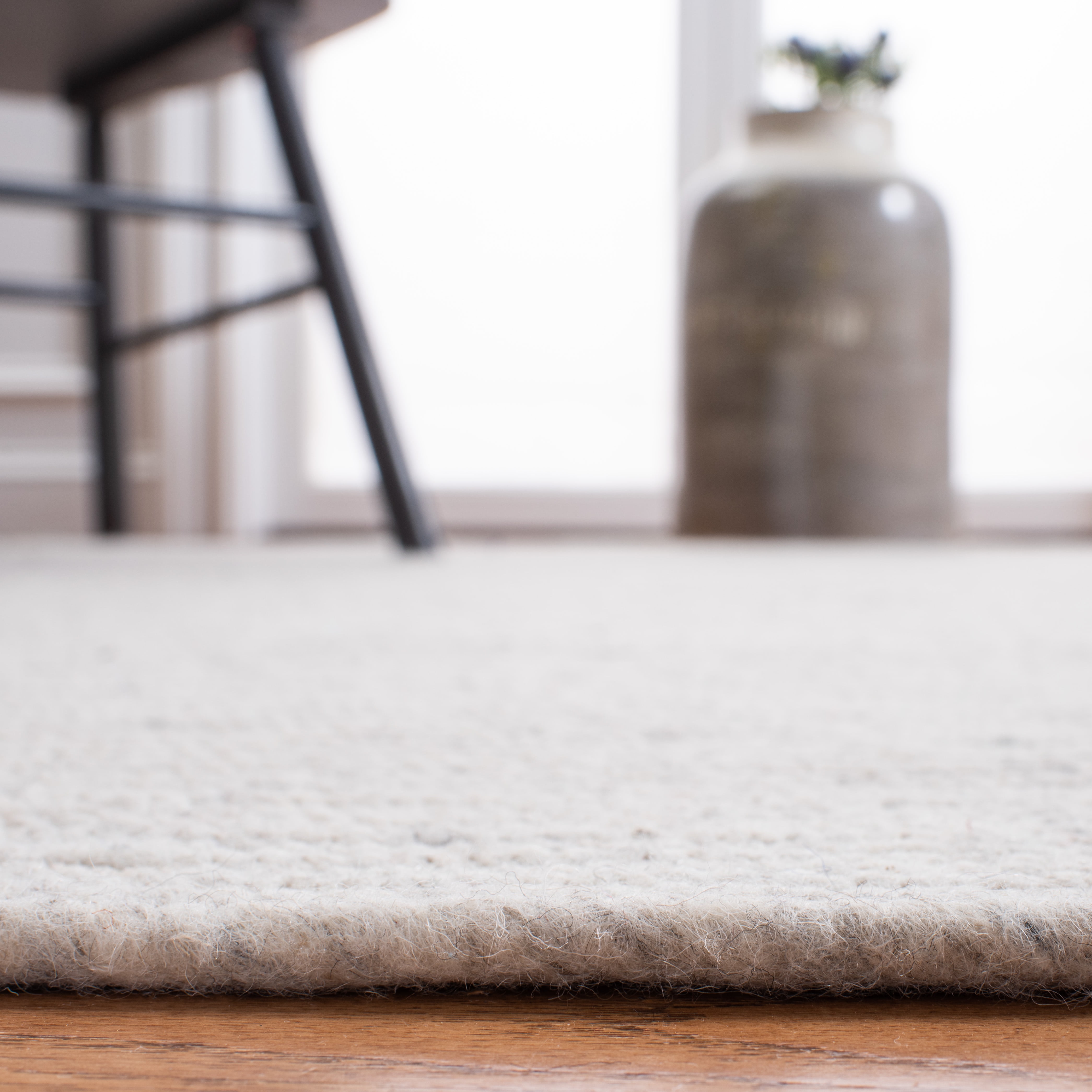 SAFAVIEH Braided Ronan Solid Reversible Area Rug, Light Beige, 3' x 3' Round