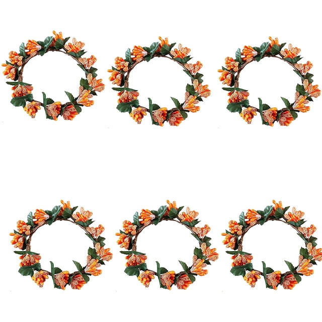 6 anillos para velas navideñas de 3,1 pulgadas, mini portavelas con bayas, anillos para servilletas navideñas, pequeñas coronas para velas de pilar, decoración de mesa navideña