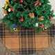 thumbnail image 3 of Falda para árbol de Navidad escocesa a cuadros escoceses en color negro y beige, suave y divertida, decoración navideña de granja con cuello para árbol de Navidad de 48", 3 of 4