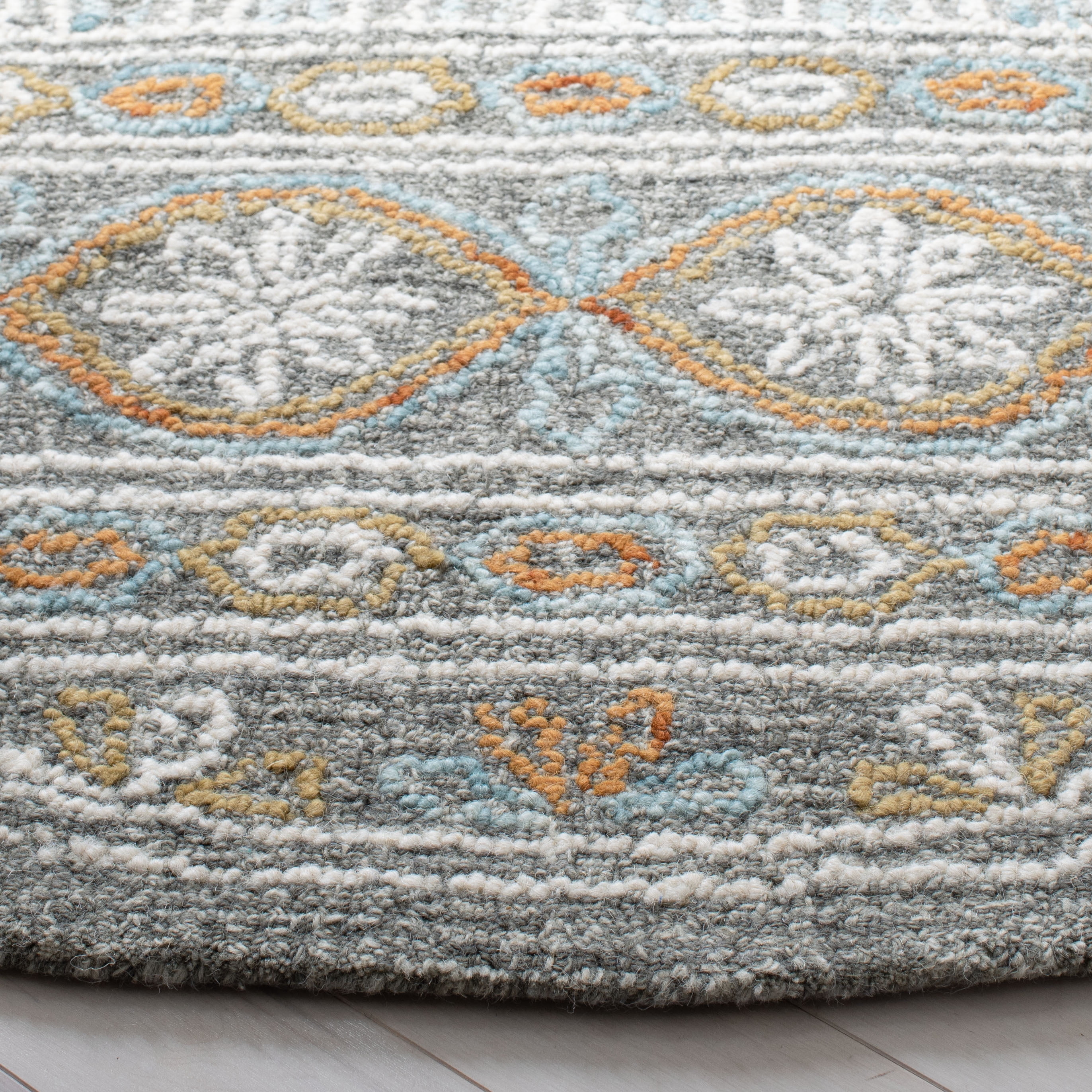SAFAVIEH Blossom Dacre Floral Area Rug, Grey/Ivory, 6' x 6' Round