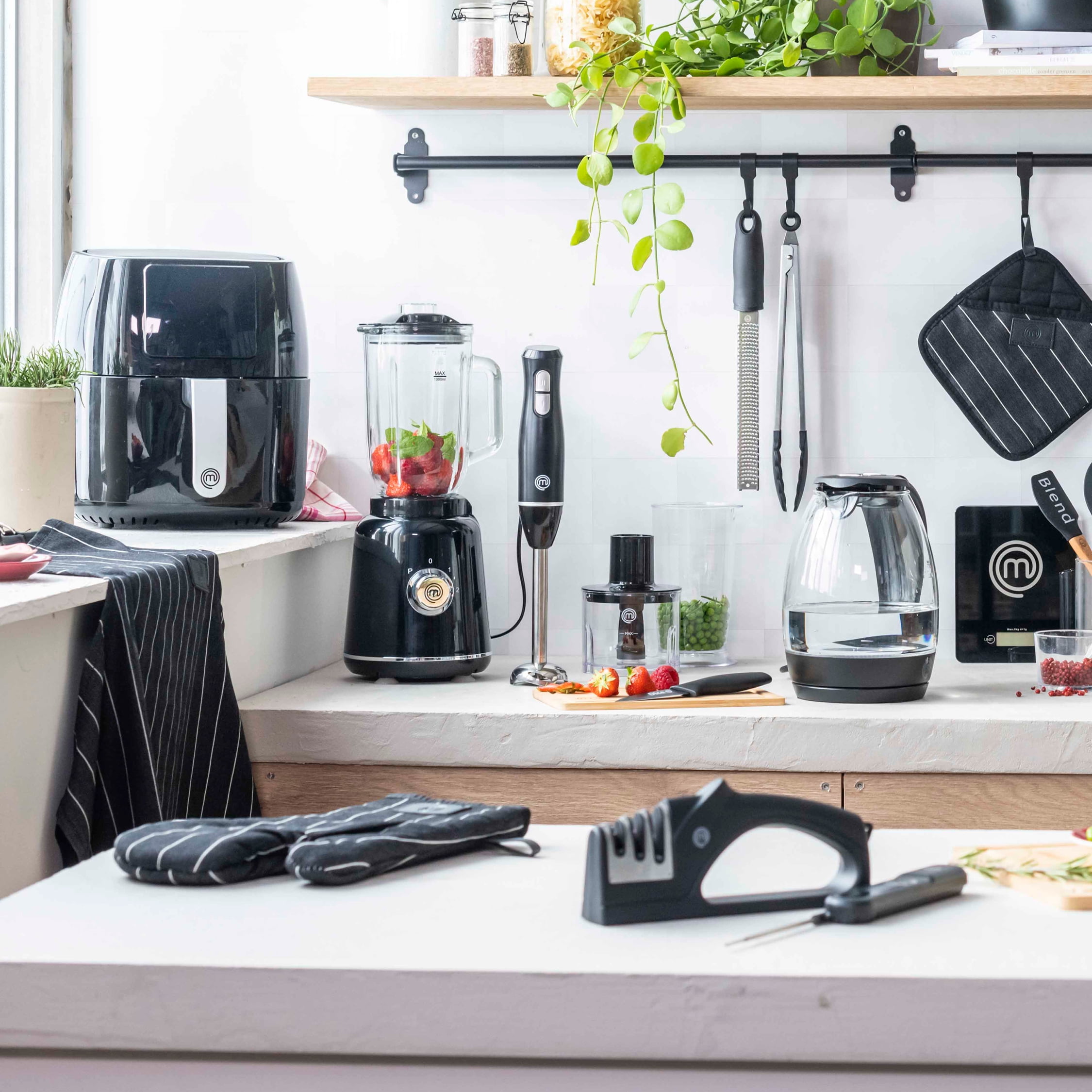 Buy MasterChef Electric Hand Mixer, 200W Kitchen Whisk, Blender and