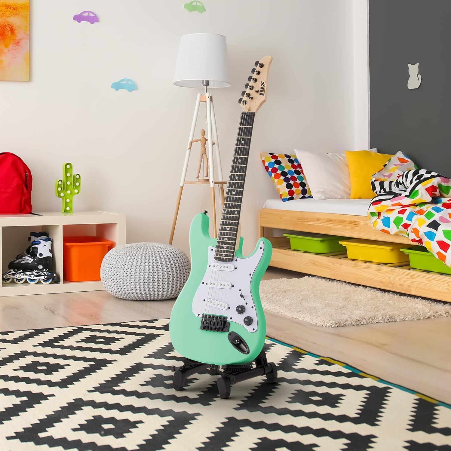 LyxPro CS 36” Beginner Electric Guitar Kit with Amp Cable, 6 Picks & Learner’s Guide - Green