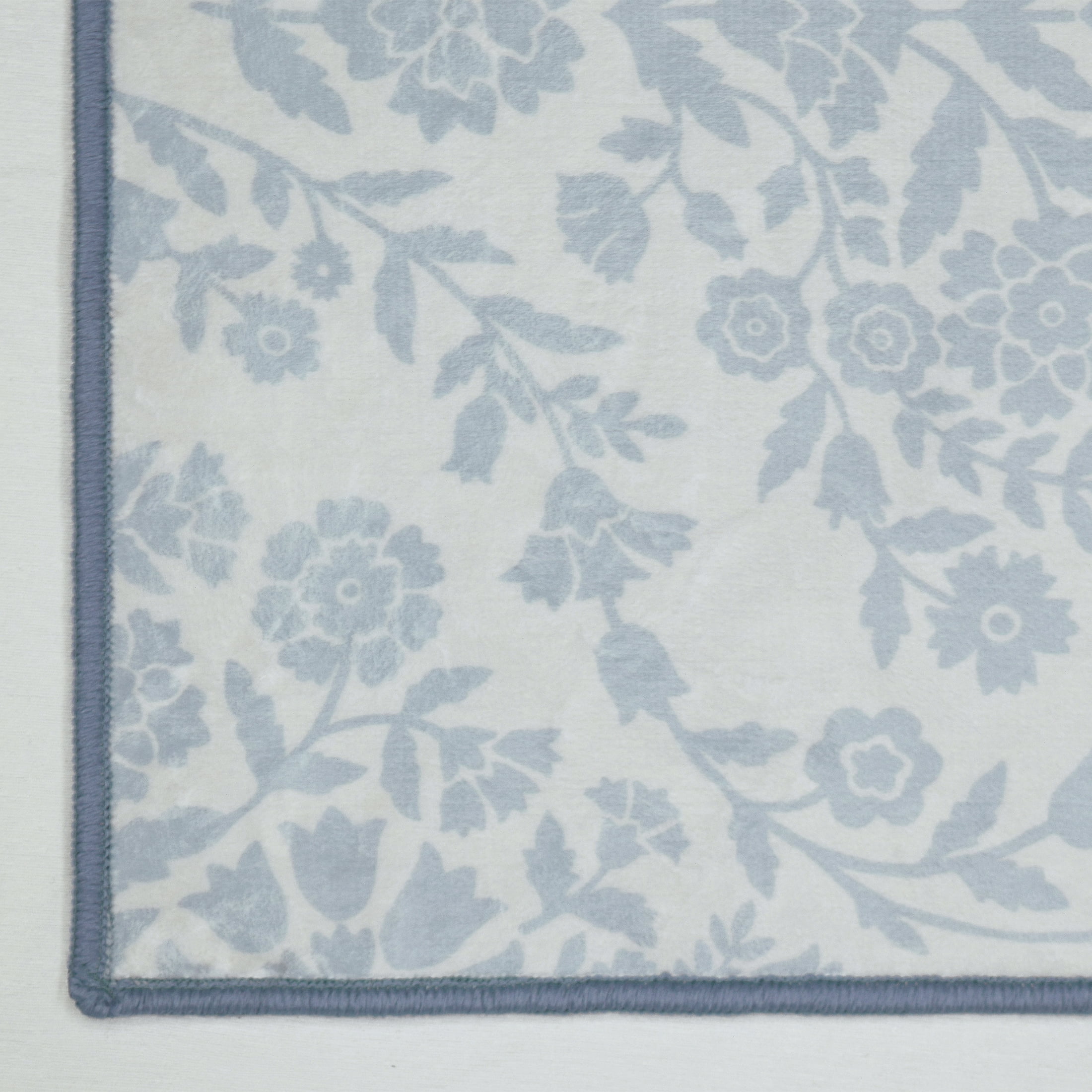 My Texas House Blue Floral Medallion Machine Washable Indoor Area Rug, 5' x 7'