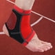 thumbnail image 3 of Tobillera transpirable elástica para proteger el pie del dolor de tendinitis y esguinces. Rojo l, 3 of 7