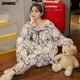 thumbnail image 2 of Conjunto de Pijamas Coral de oso de peluche de invierno para mujer, Pijamas regordetes elegantes de estilo coreano Kawaii para niña, Pijama informal de terciopelo a la moda para mujer, 2 of 4