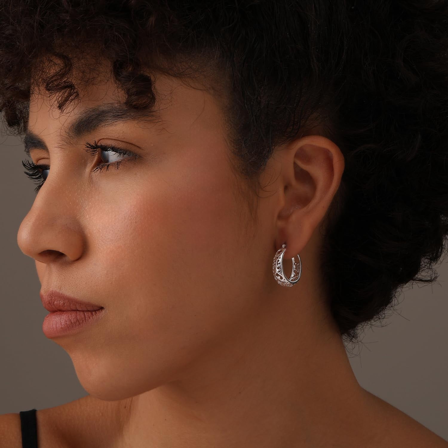LeCalla Sterling Silver Filigree Hypoallergenic Hoop Earrings, 24MM (Women's)