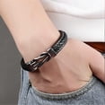 thumbnail image 2 of Pulsera BlingNook Nudo Infinito para Hijo de Cuero y Acero Inoxidable, 2 of 6