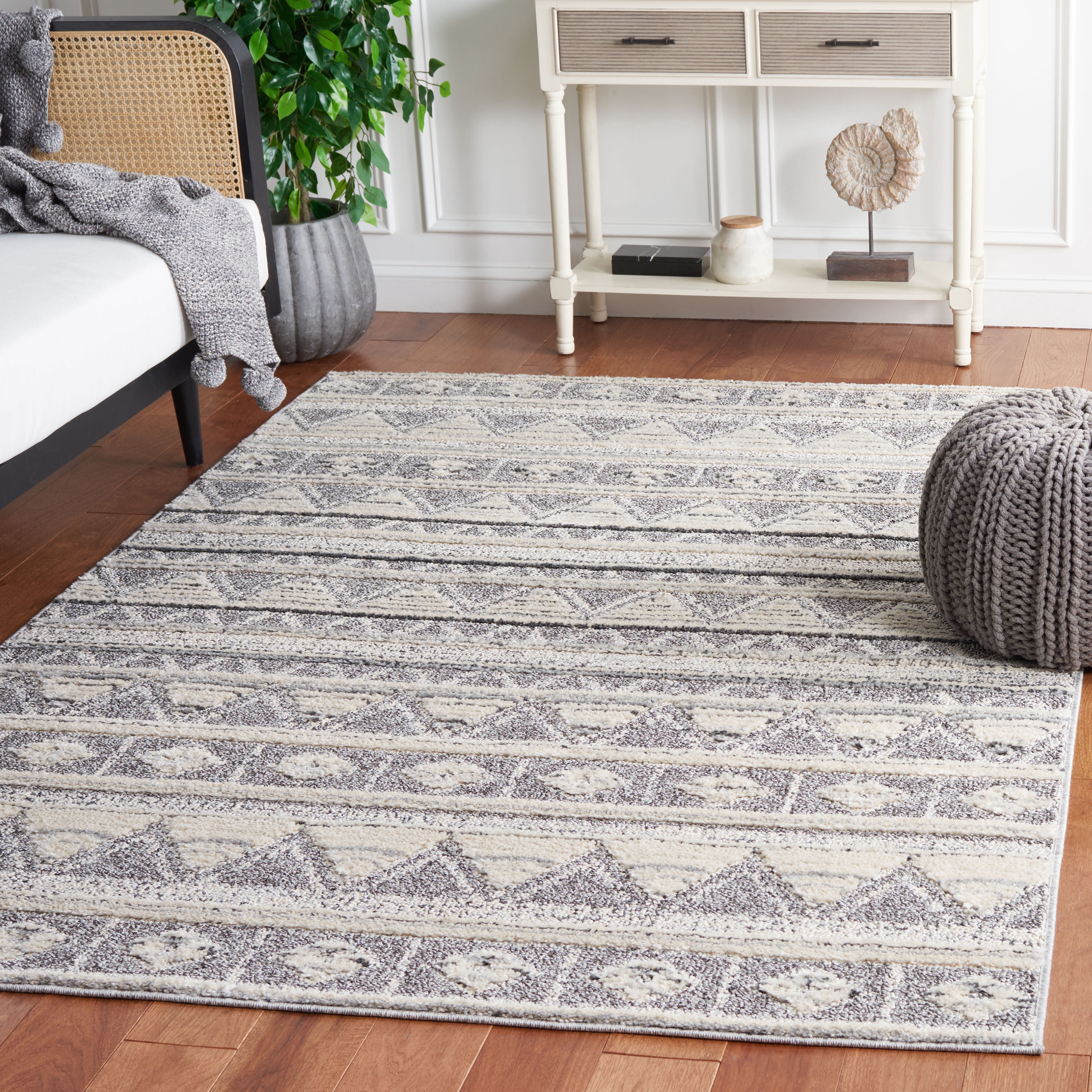 SAFAVIEH Martha Stewart Lucia Shag Area Rug, Ivory Grey/Dark Grey, 6'7" x 9'