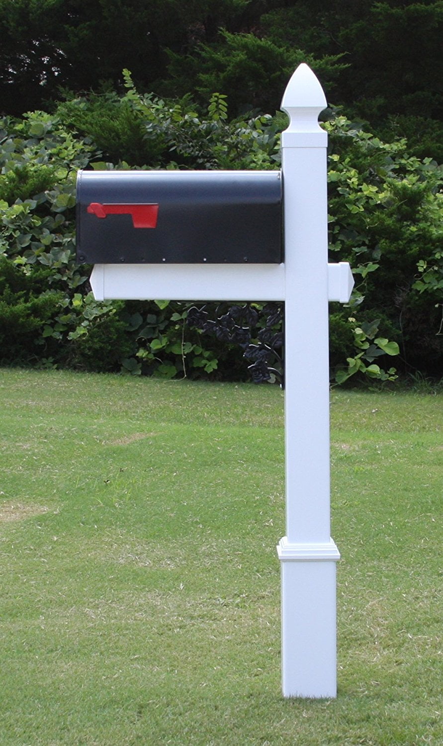 The Madden Vinyl / PVC Mailbox Post (Includes Mailbox)