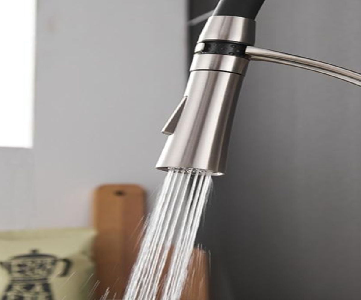 DROP Bath and Kitchen DR091020 Robinet d'évier de cuisine monotrou en laiton avec forme ronde en couleur Chrome/Noir