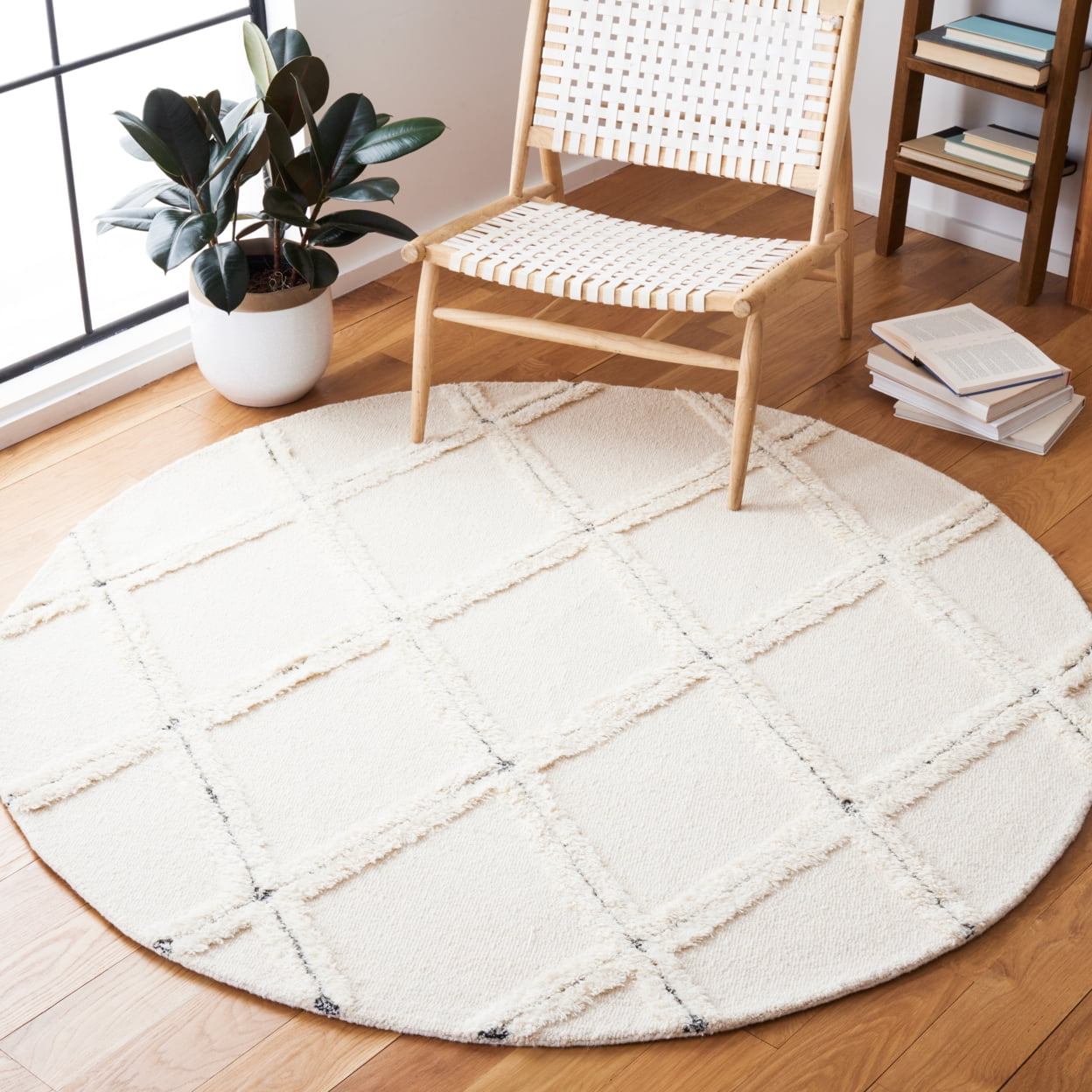 SAFAVIEH Casablanca Jaymz Diamond Area Rug, Ivory, 8' x 10'