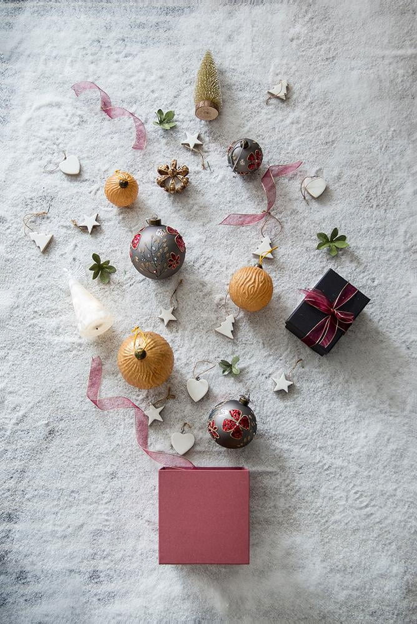 Set of 6 Glass Christmas Ball Ornaments with Glitter and Painting Design by Riccardo Tree Decor