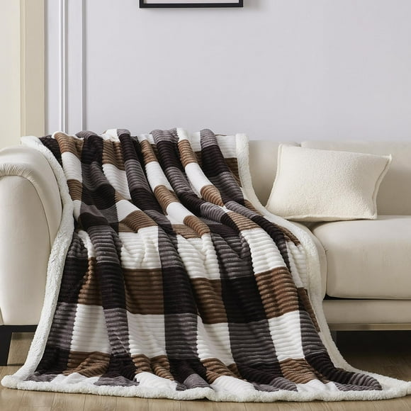 Gracelife Sherpa Fleece Throw Blanket for Couch Soft and Cozy Twin Blanket Warm Checkered Oversized Blanket 60 *80 -Thick Fluffy Plush Reversible Plaid Fleece Blanket for All seasons Dark Brown
