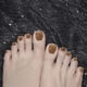 thumbnail image 1 of Prensa en las uñas para los dedos de los pies, 24 piezas, uñas postizas de Halloween, purpurina, color negro y dorado, cubierta completa, uñas brillantes para los pies, uñas ArtToes para mujeres y ni Namotu CZMR-ZC104, 1 of 5