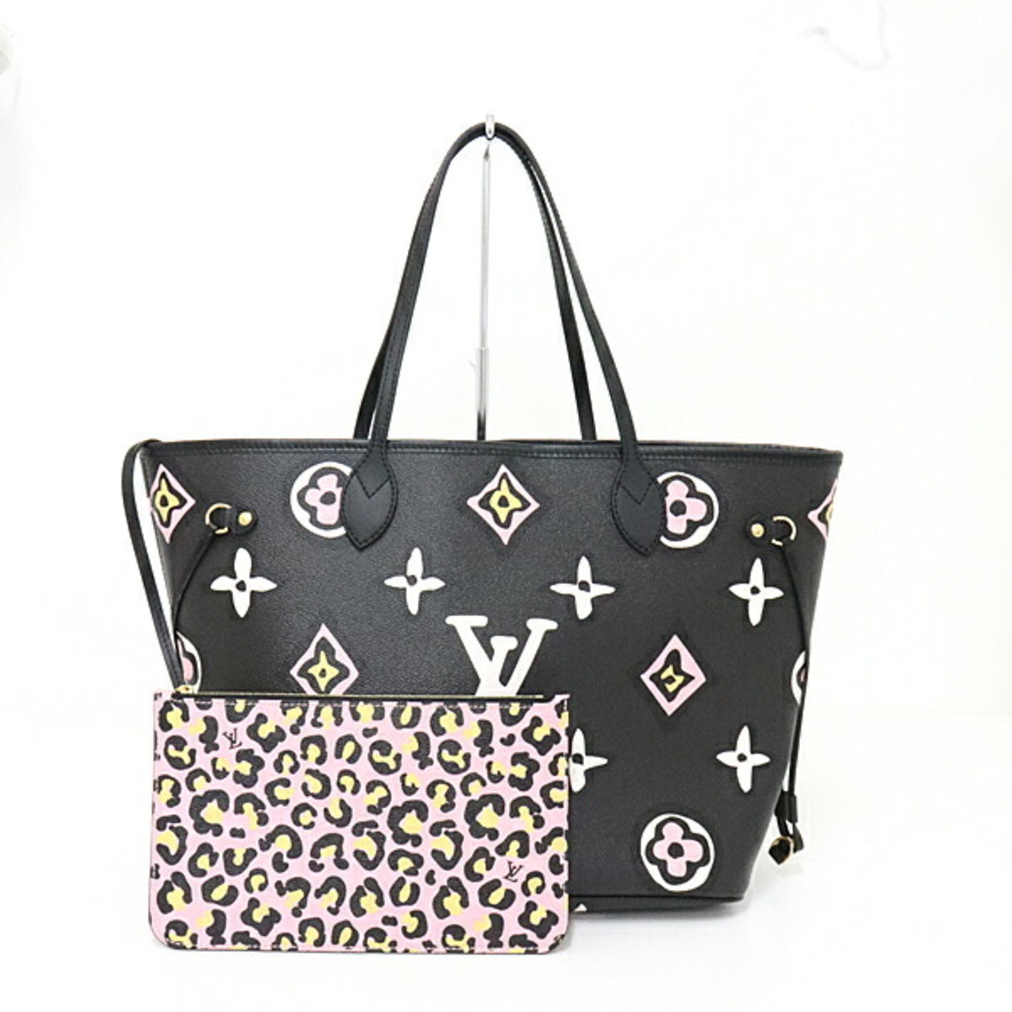 Louis Vuitton lv woman vavin mm chain shoulder bag leather black  Trendy  purses Luxury purses Luxury bags collection